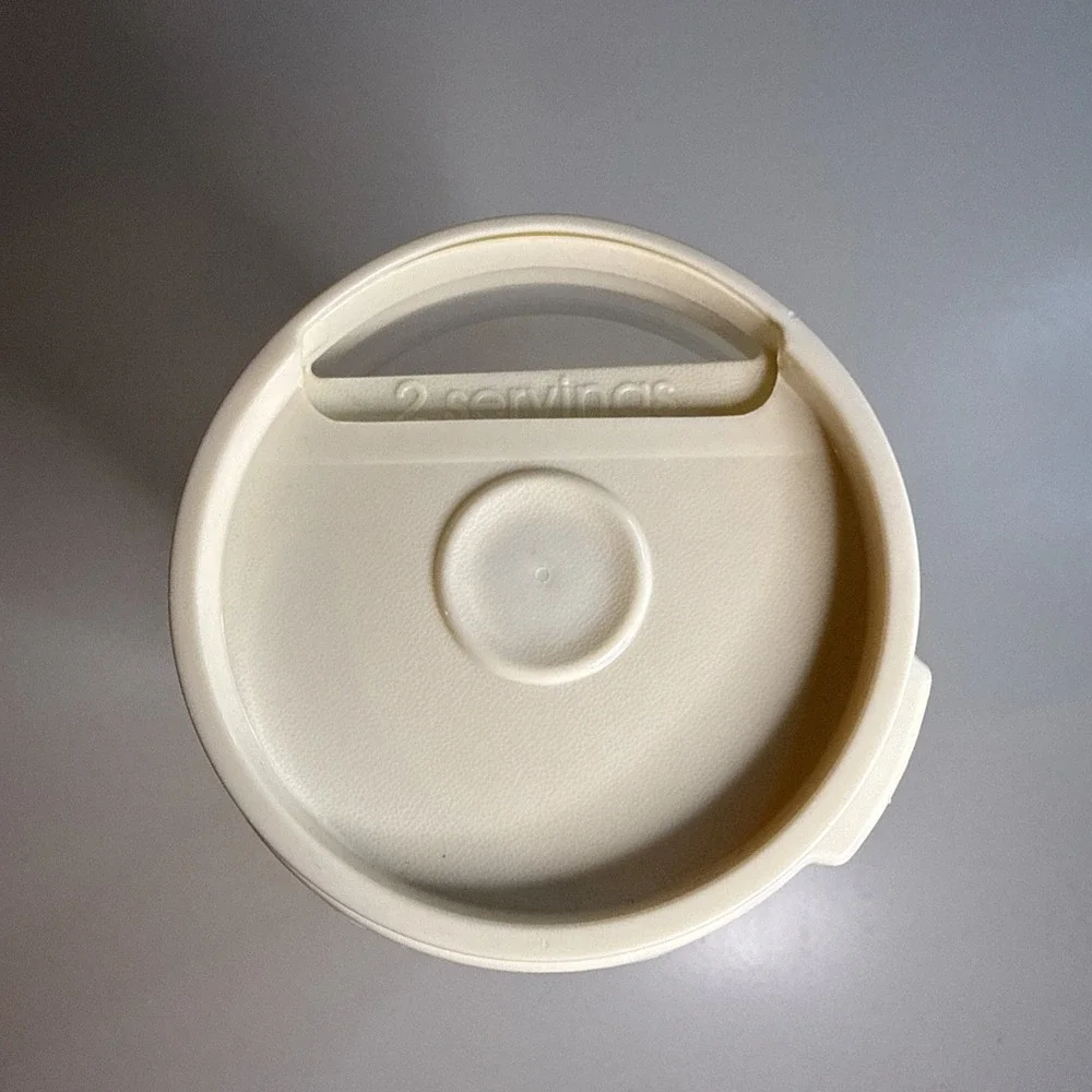 Vintage Rubbermaid Select-A-Serving Spaghetti Pasta Storage Container 0110 w/Lid